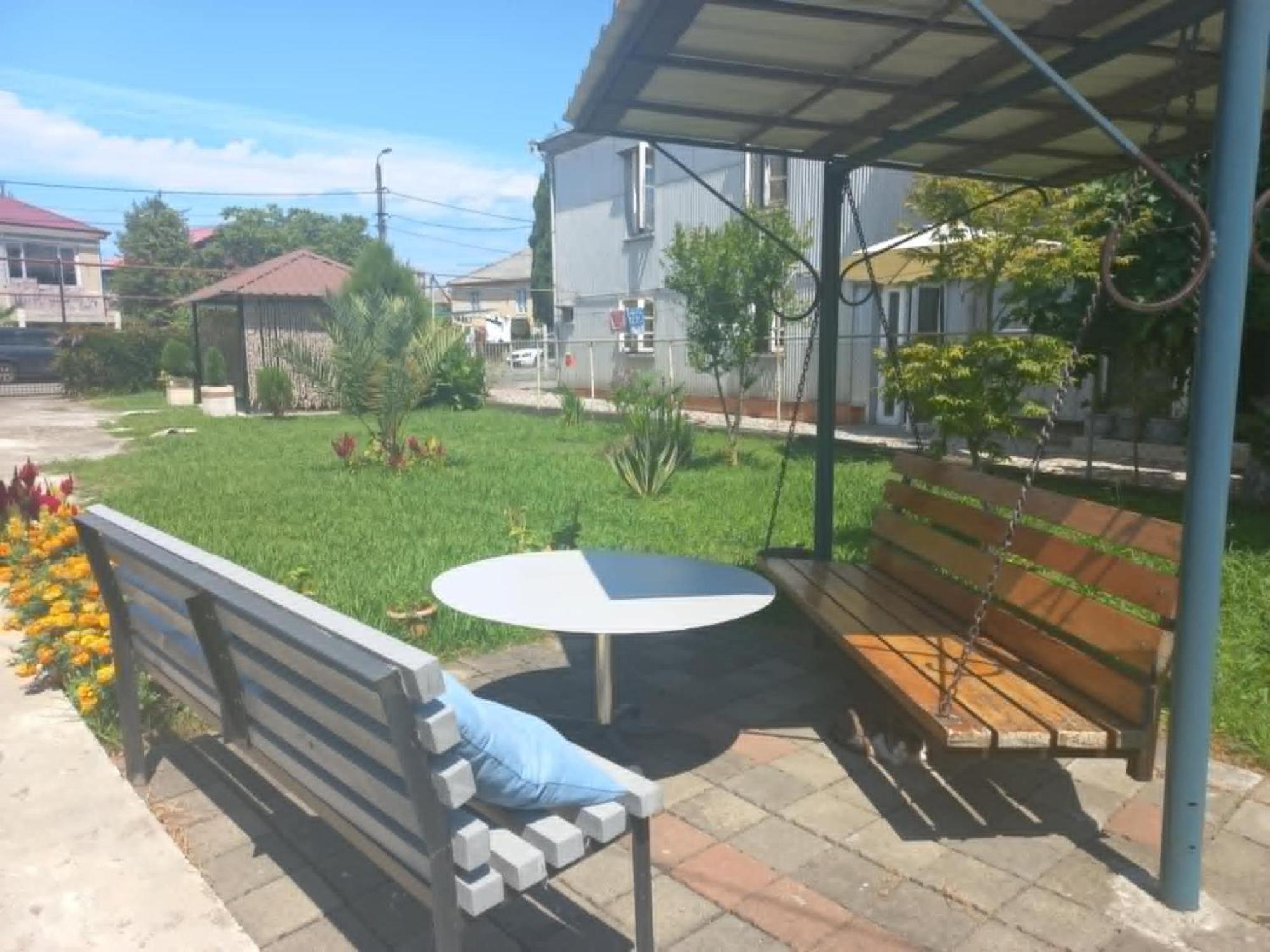 Guest House Kobuleti Esterno foto