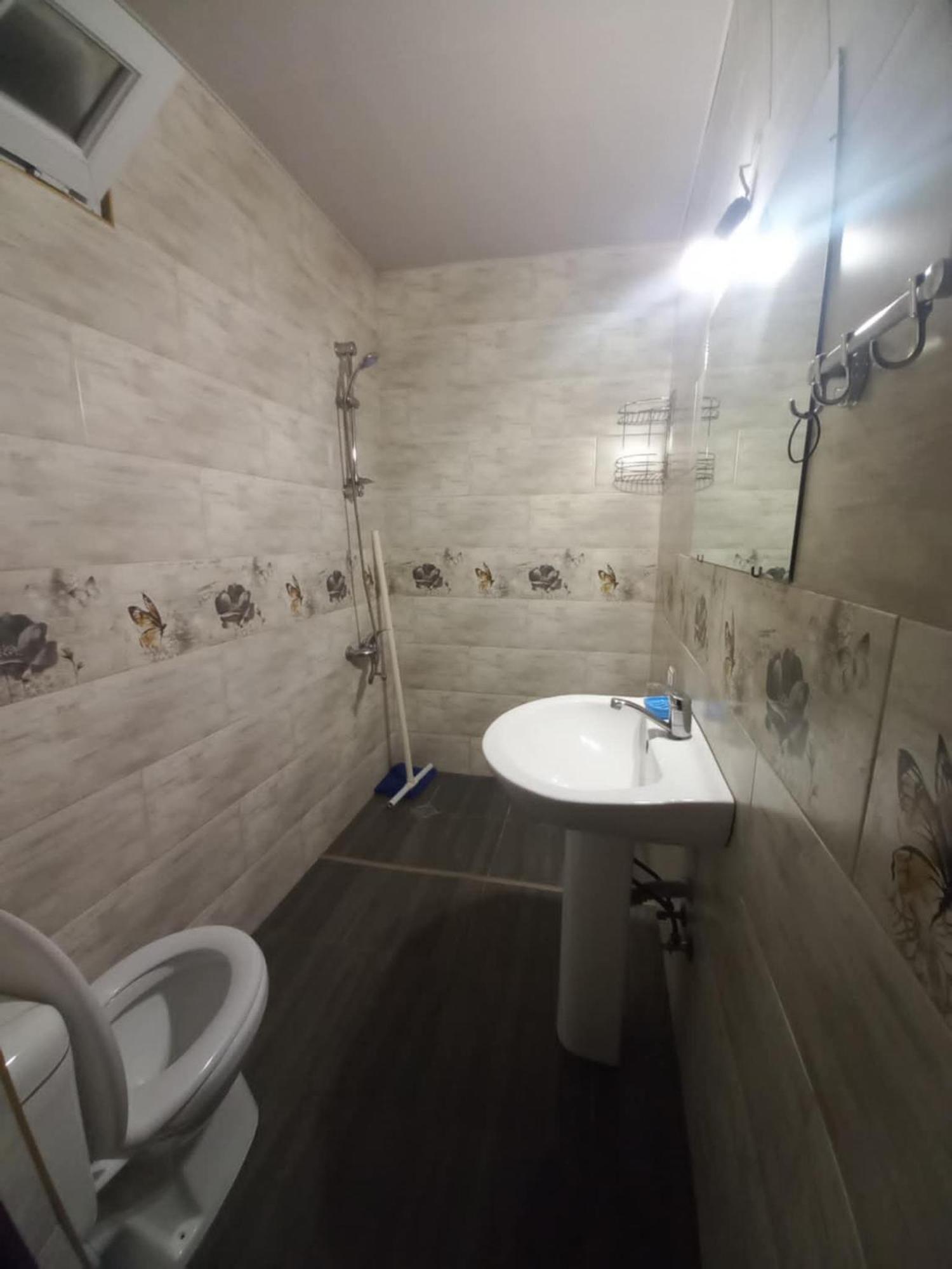 Guest House Kobuleti Esterno foto