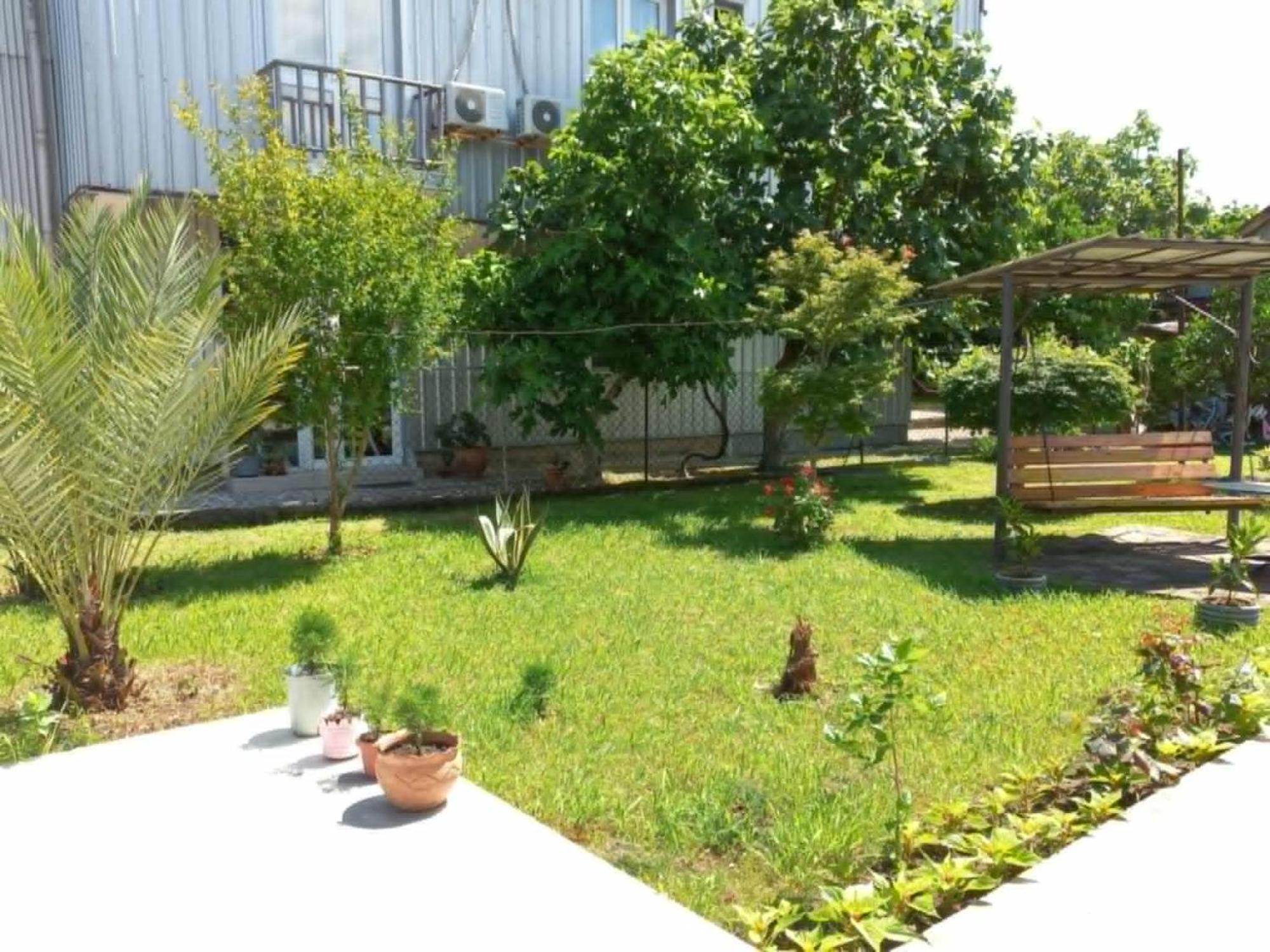 Guest House Kobuleti Esterno foto